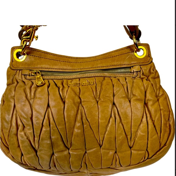 Awesome Miu Miu bag 💯authentic - Picture 12 of 14